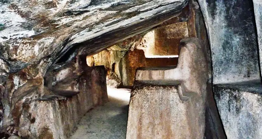Altar ritual de Q’enqo