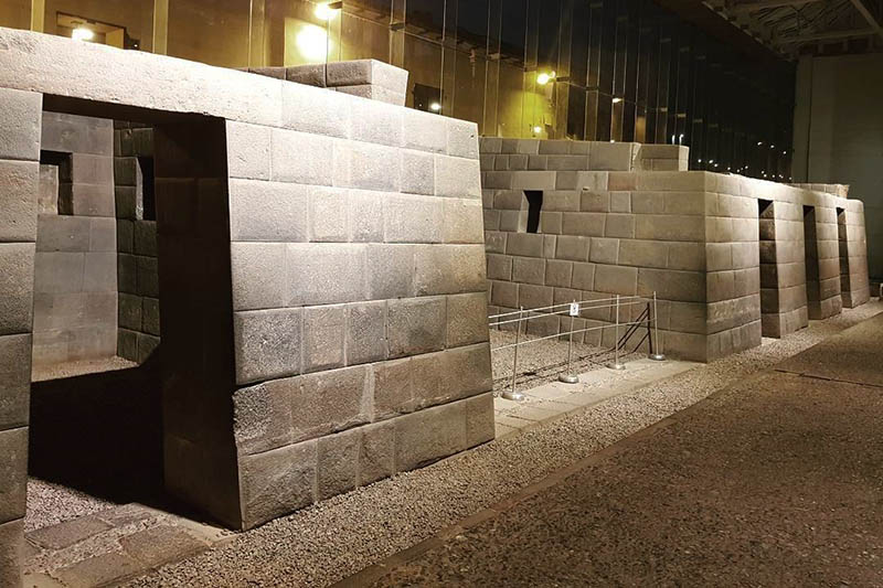 Muros incas del Templo del Sol