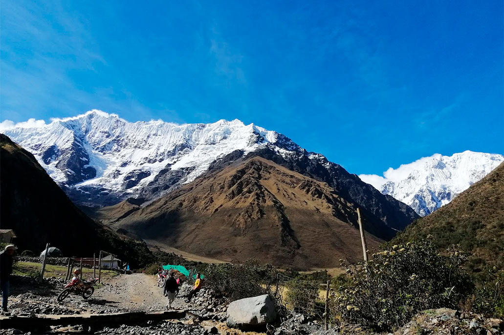 Carretera de retorno hacia Cusco
