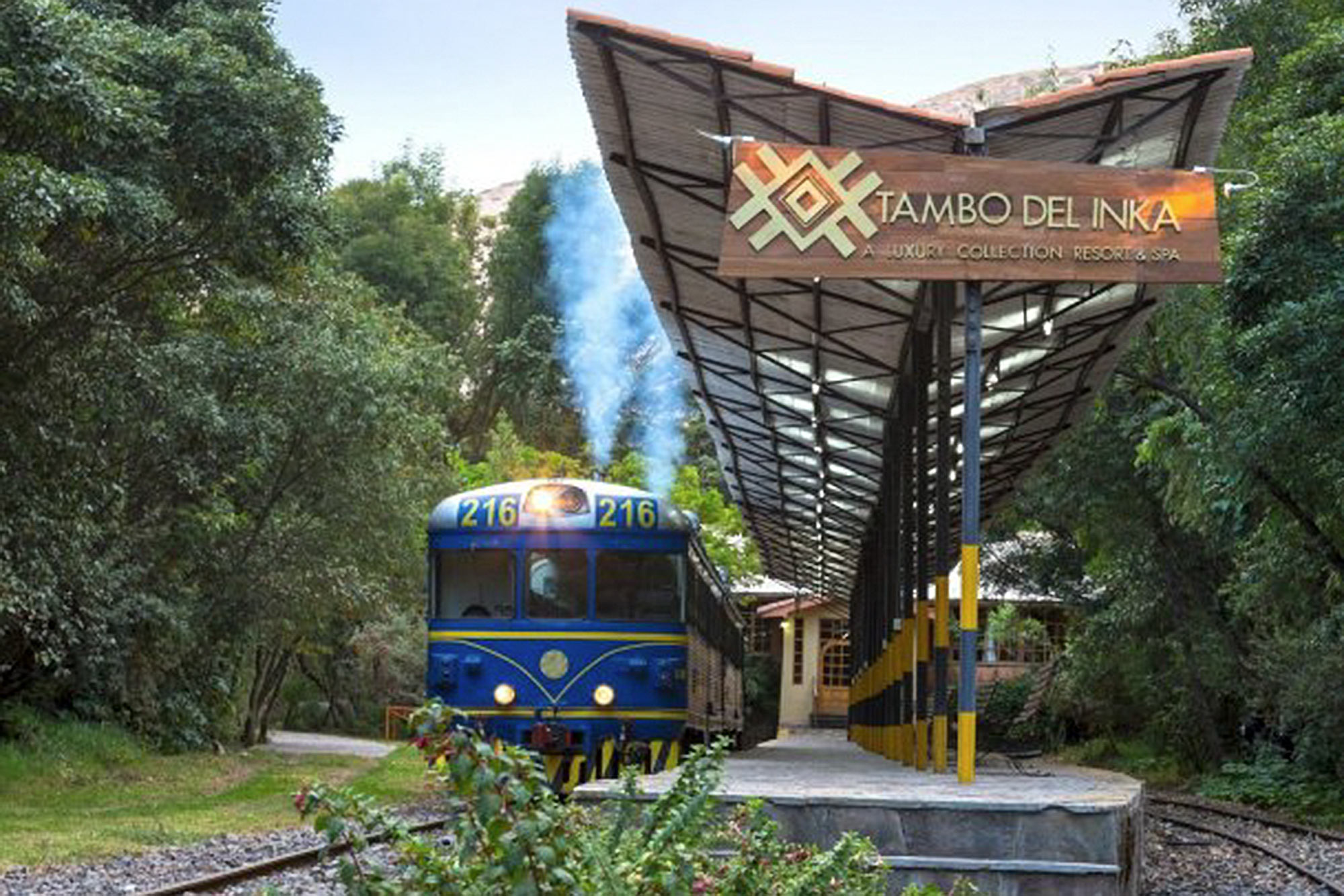 Tren turístico rumbo a Aguas Calientes